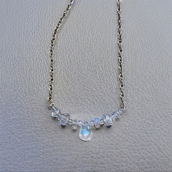 Necklace - Genuine Rainbow Moonstone and 925 Silver! - Picture 2 of 3